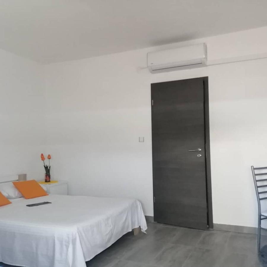 Apartmani Pablo Pag Town Eksteriør billede