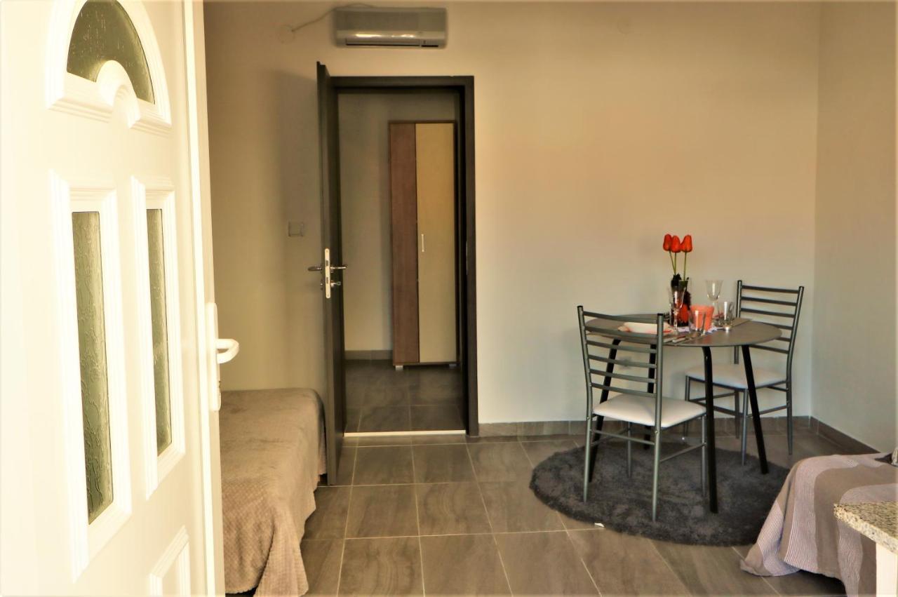 Apartmani Pablo Pag Town Eksteriør billede